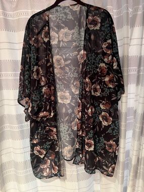 Chic Soul Floral Kimono